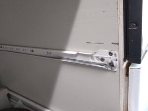 埼玉のキッチン取付け隊　引き出しメンテナンス　施工前